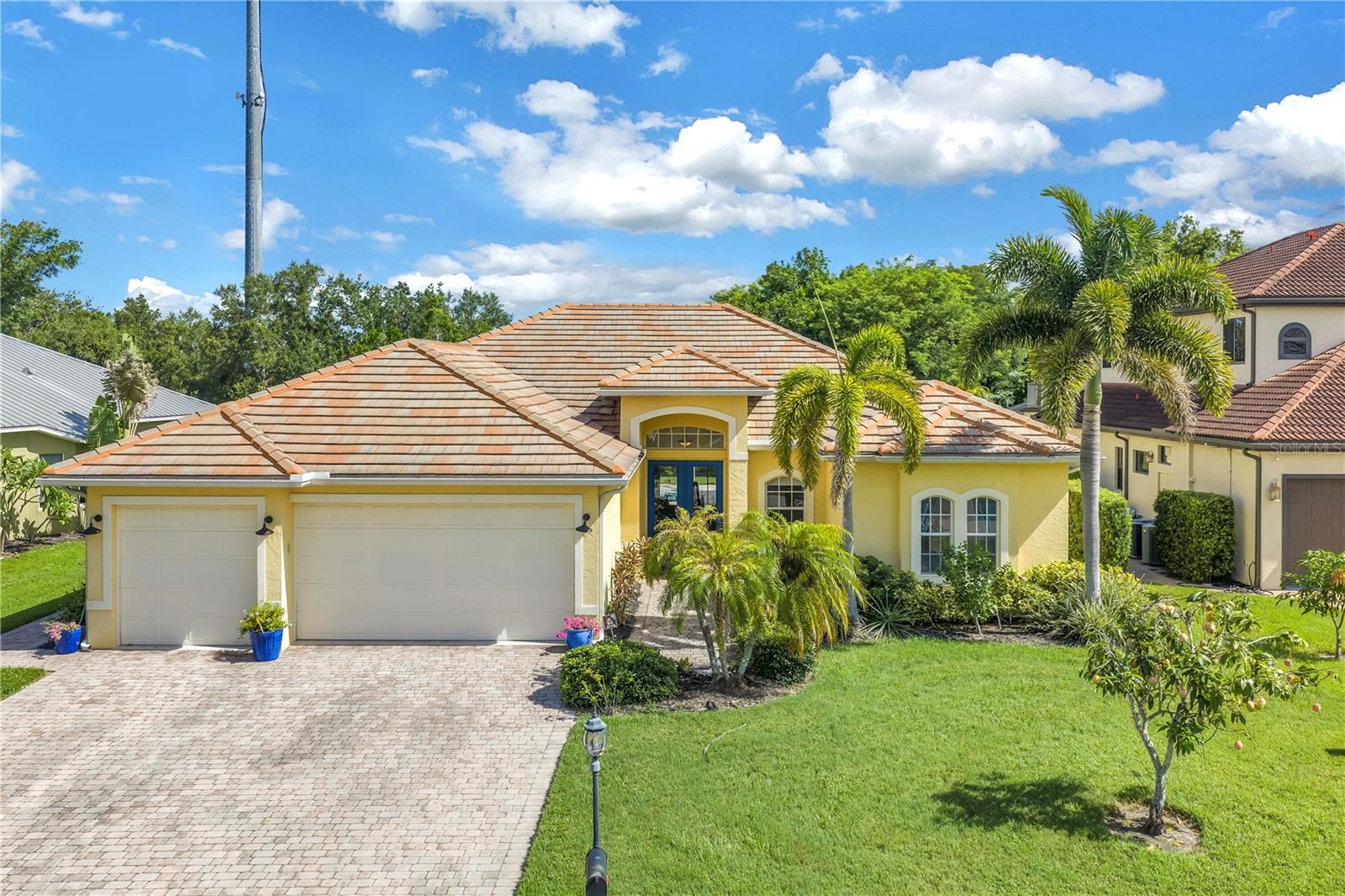 5321 SILVER LEAF LN