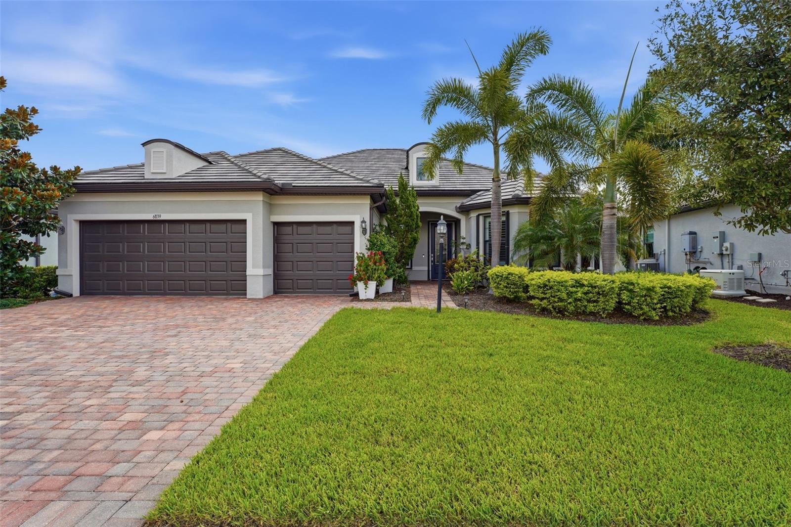 6839 Chester Trl Property Photo 1