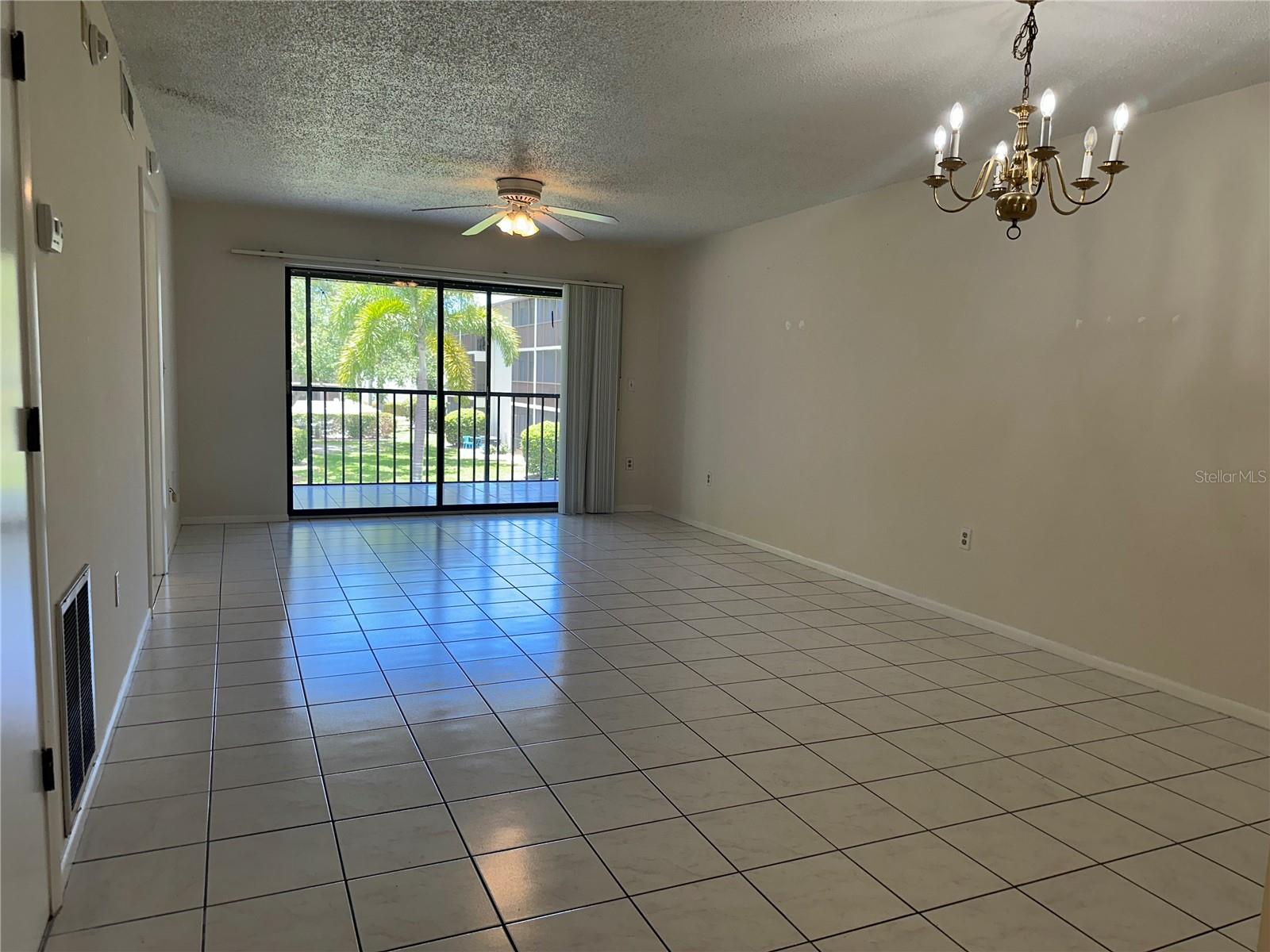7205 Curtiss Ave #2b Property Photo 2