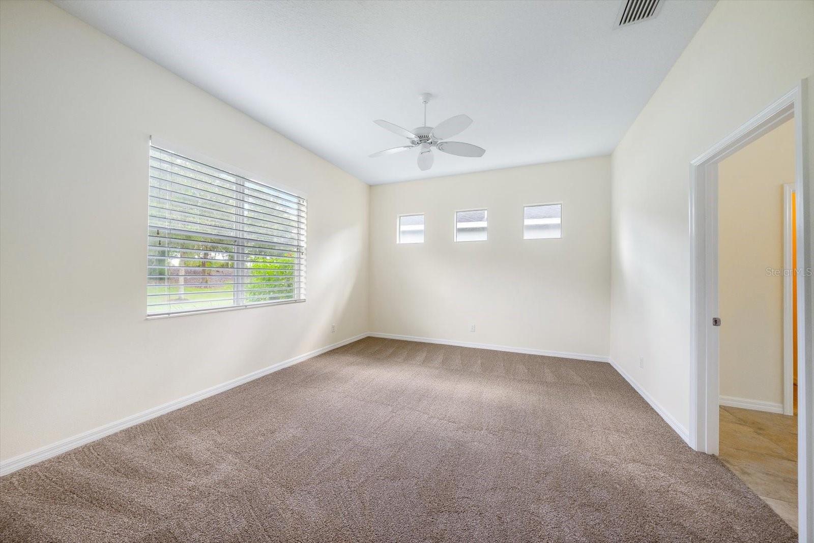 4672 Claremont Park Property Photo 16