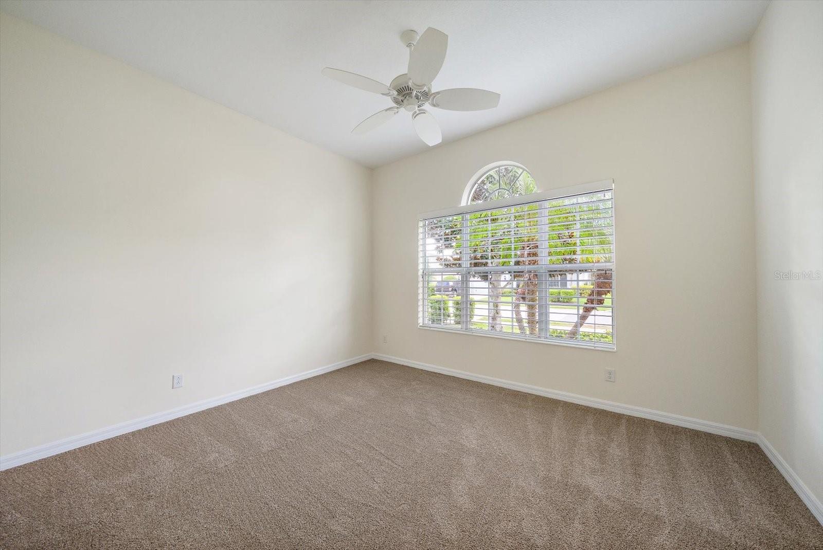 4672 Claremont Park Property Photo 21