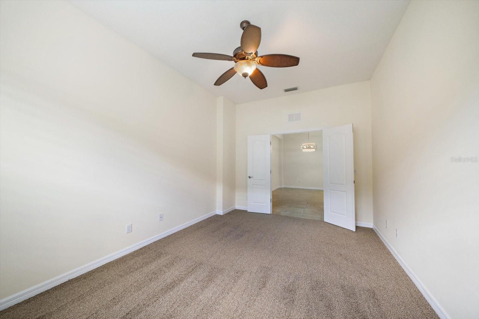 4672 Claremont Park Property Photo 26