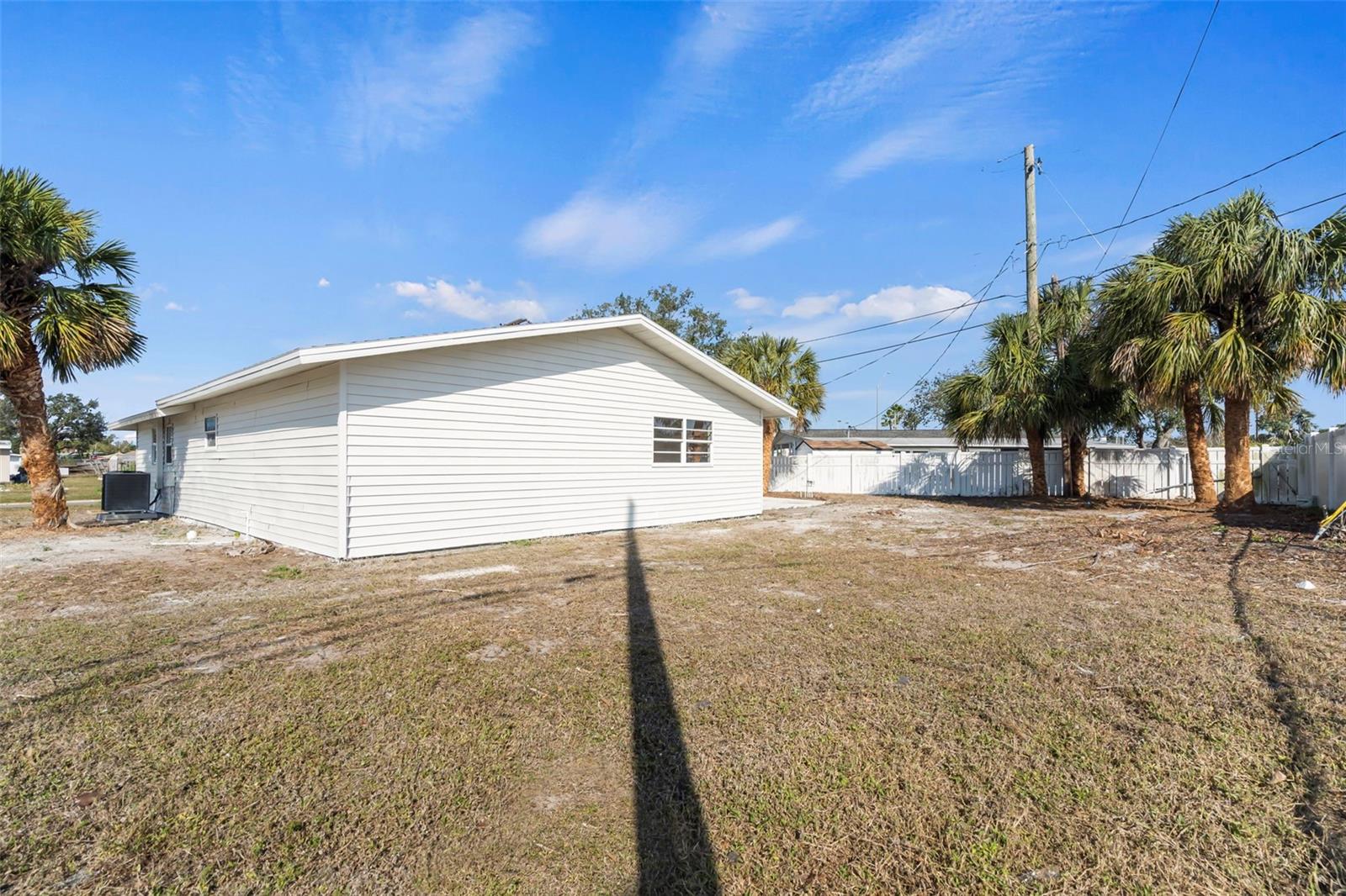 6211 Cornell Rd Property Photo 31