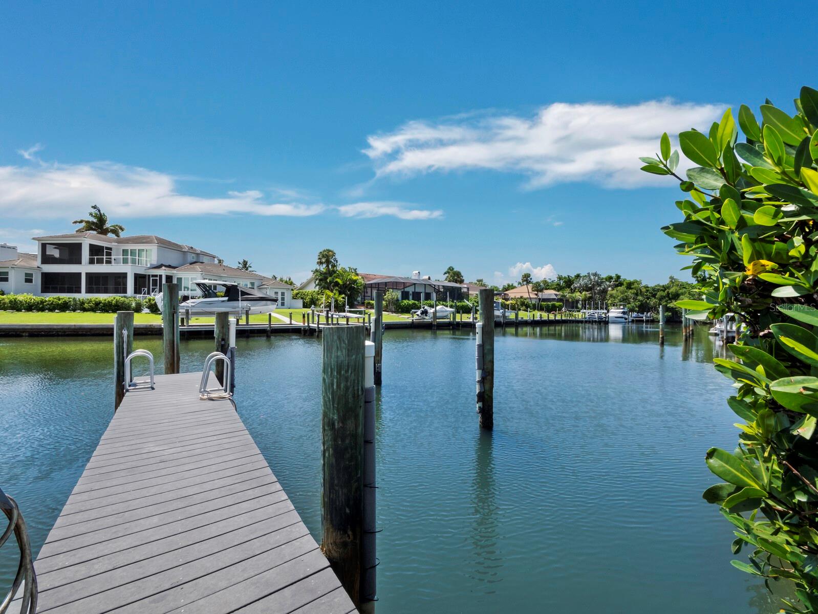 1906 Harbourside Dr #303 Property Photo 17