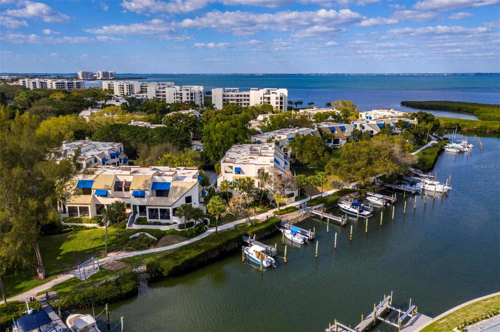 1906 Harbourside Dr #303 Property Photo 36