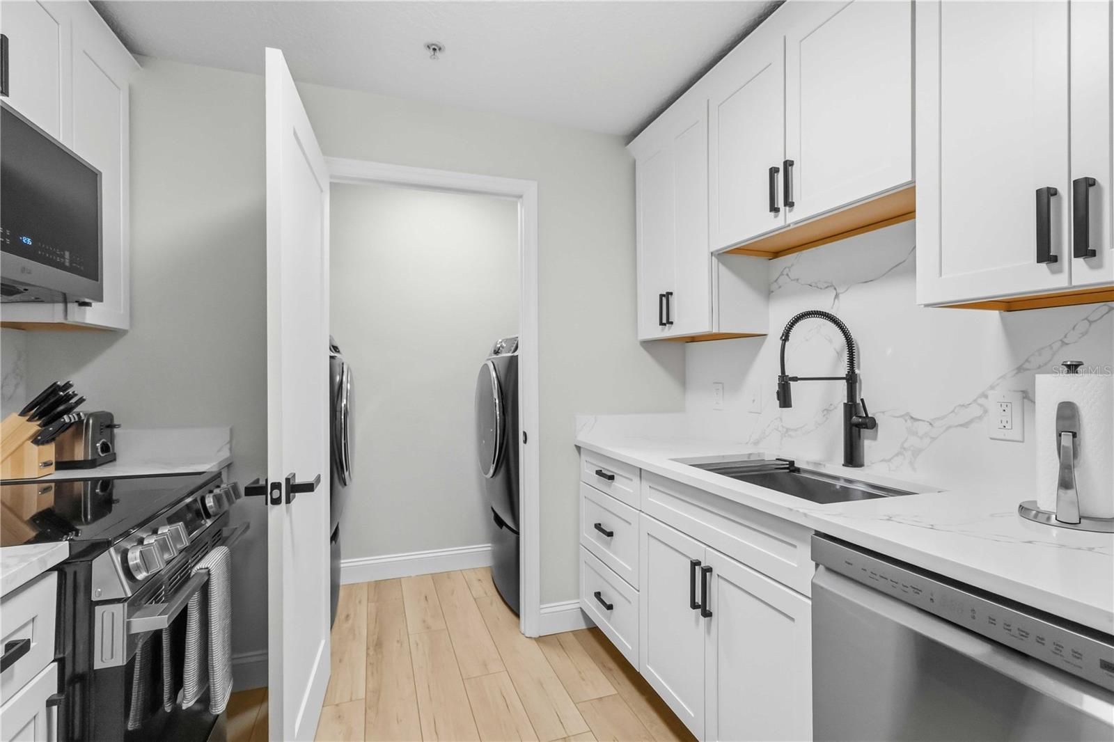 750 N Tamiami Trl #312 Property Photo 17