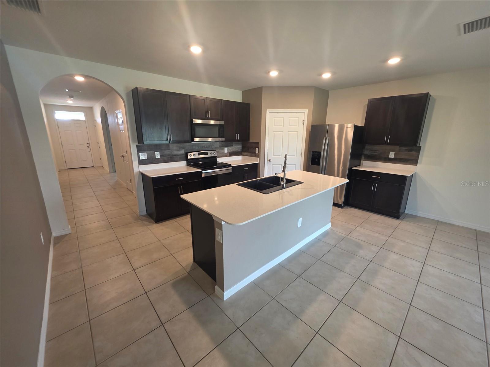 27441 Natal Dr Property Photo 7
