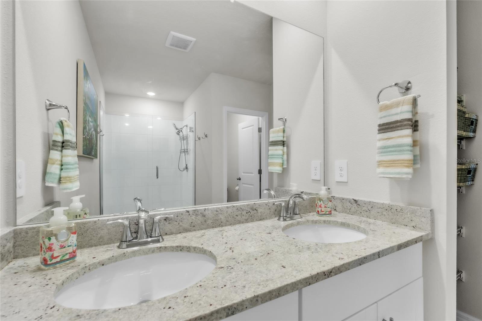 152 Lazy Shore Dr Property Photo 23