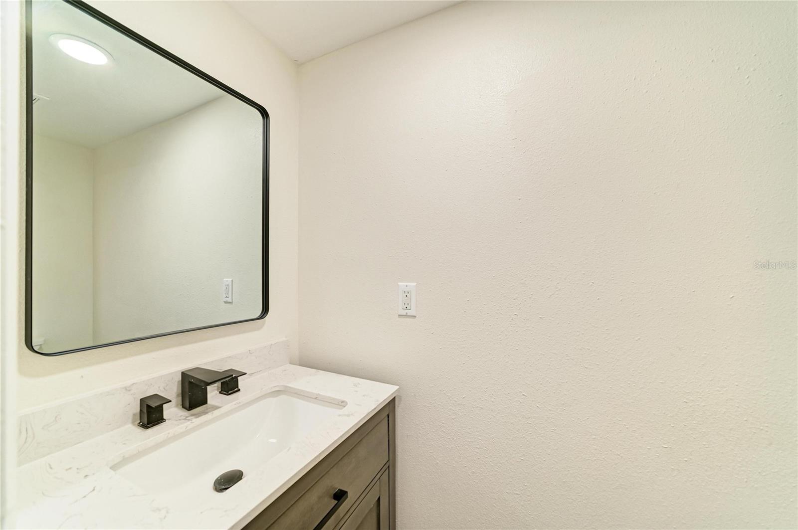 3220 37th Ter E Property Photo 17