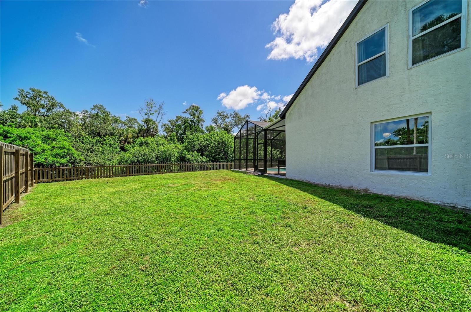 3220 37th Ter E Property Photo 45