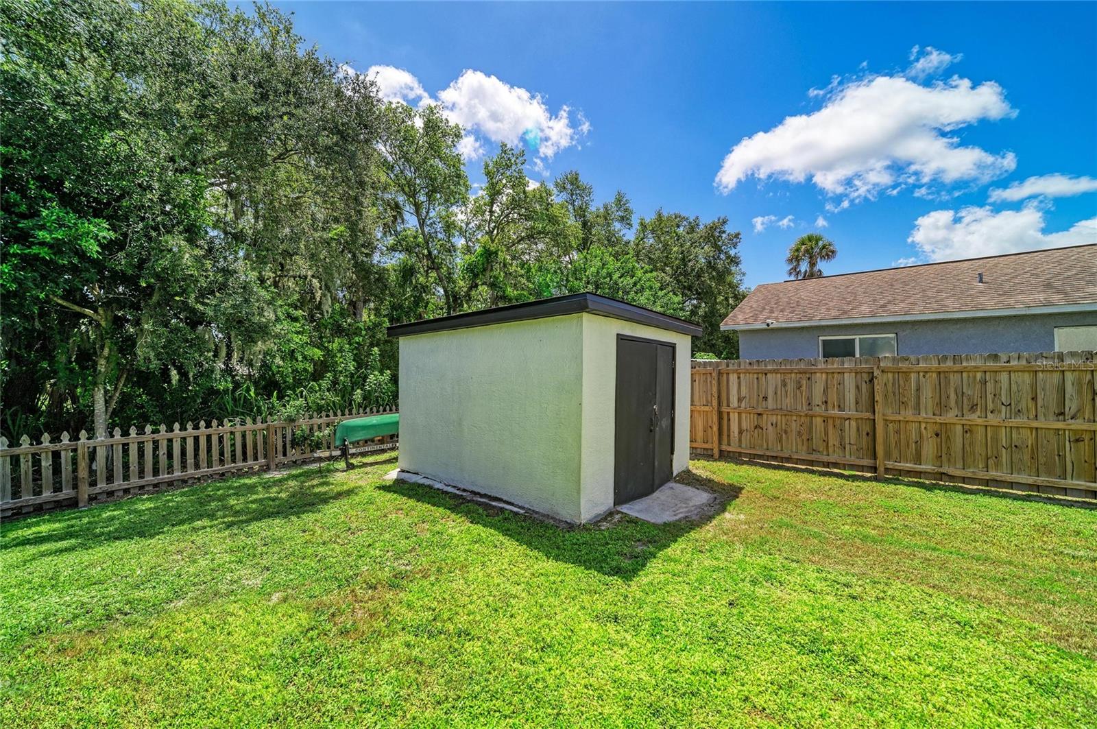 3220 37th Ter E Property Photo 46
