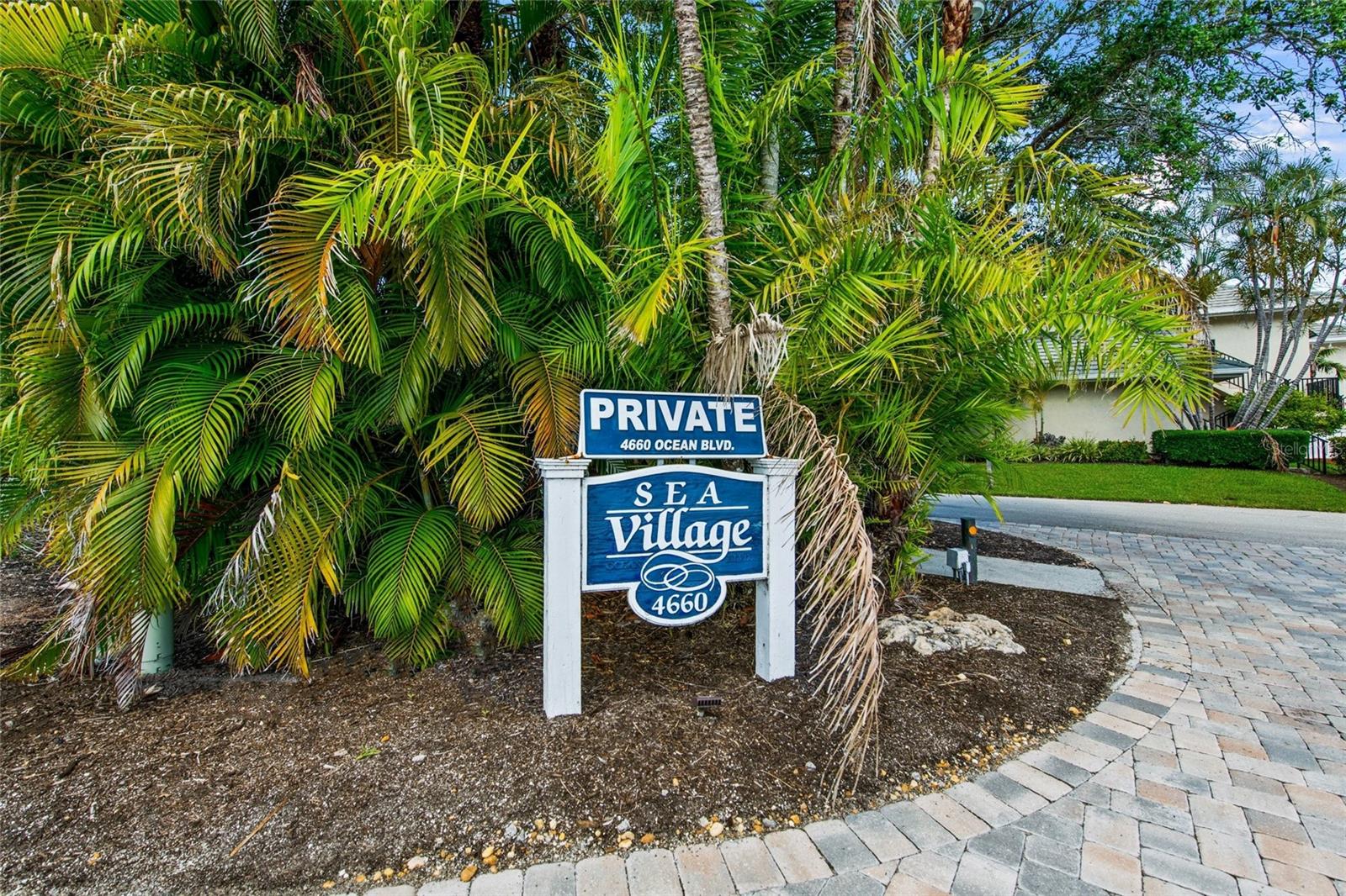 4660 Ocean Blvd #f1 Property Photo 3