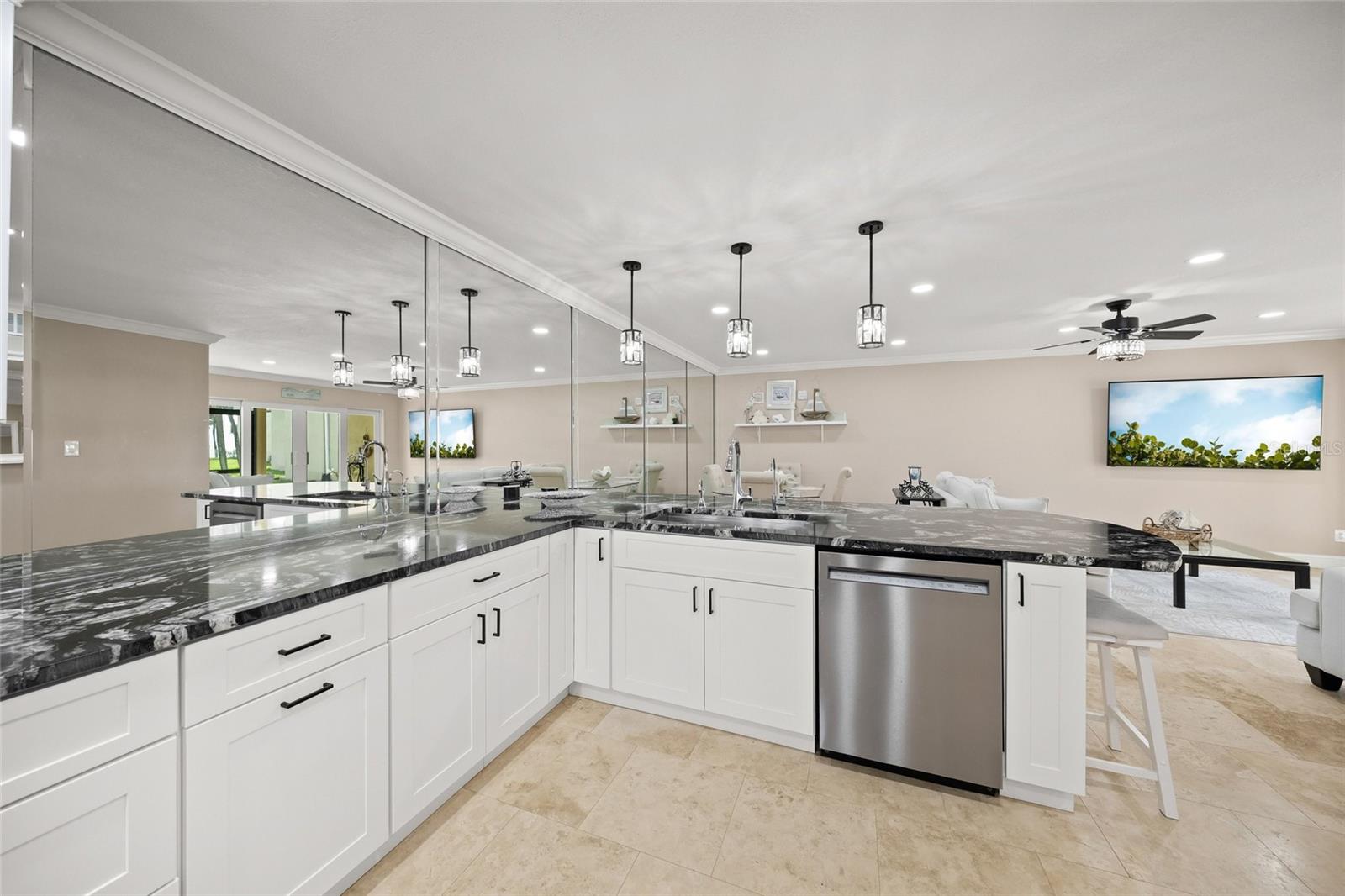 4660 Ocean Blvd #f1 Property Photo 14