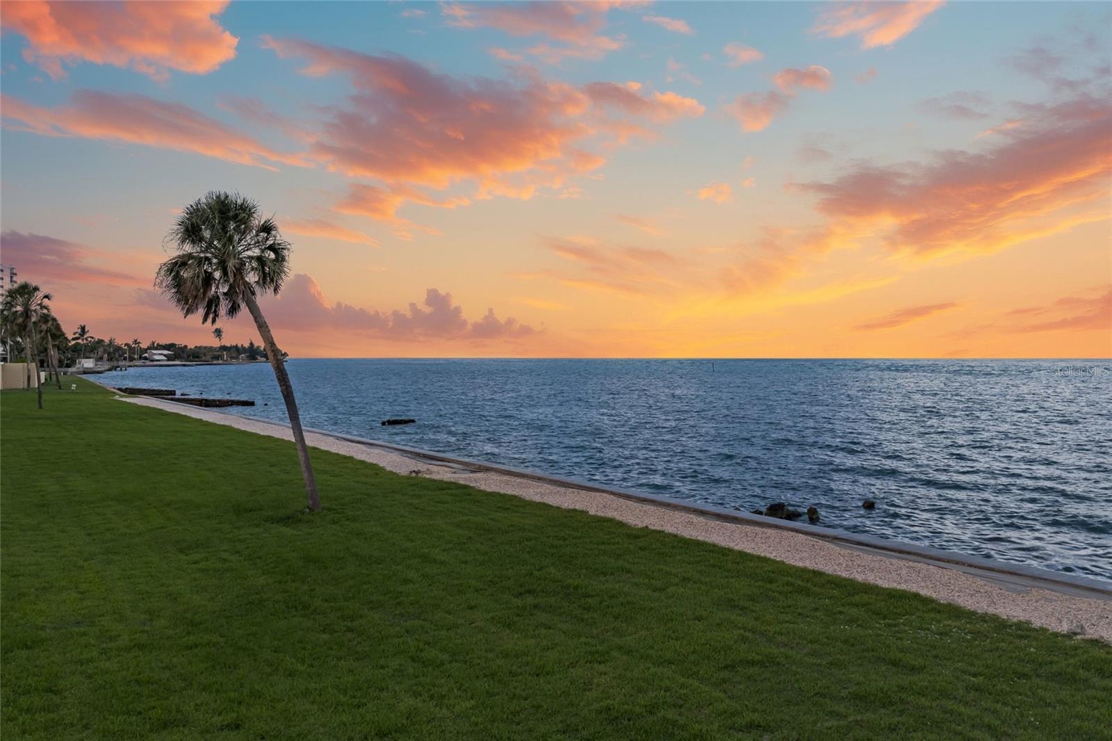 4660 Ocean Blvd #f1 Property Photo 30