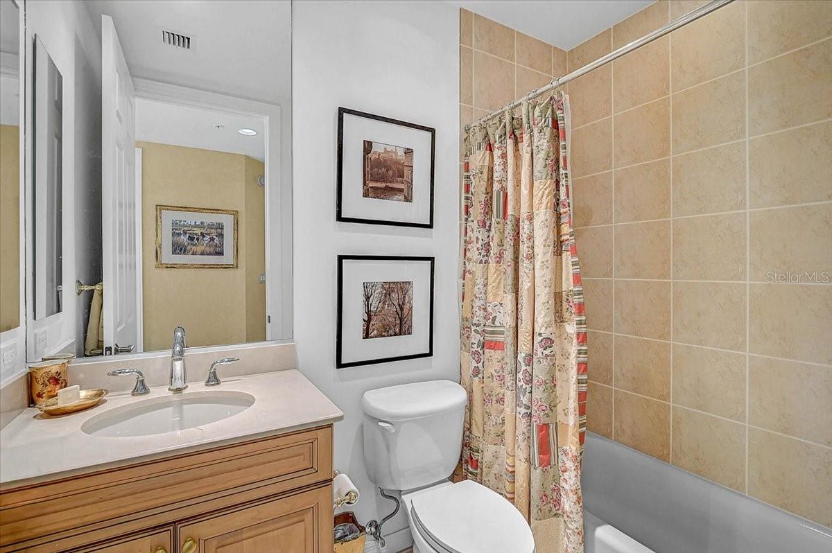 409 N Point Rd #803 Property Photo 29