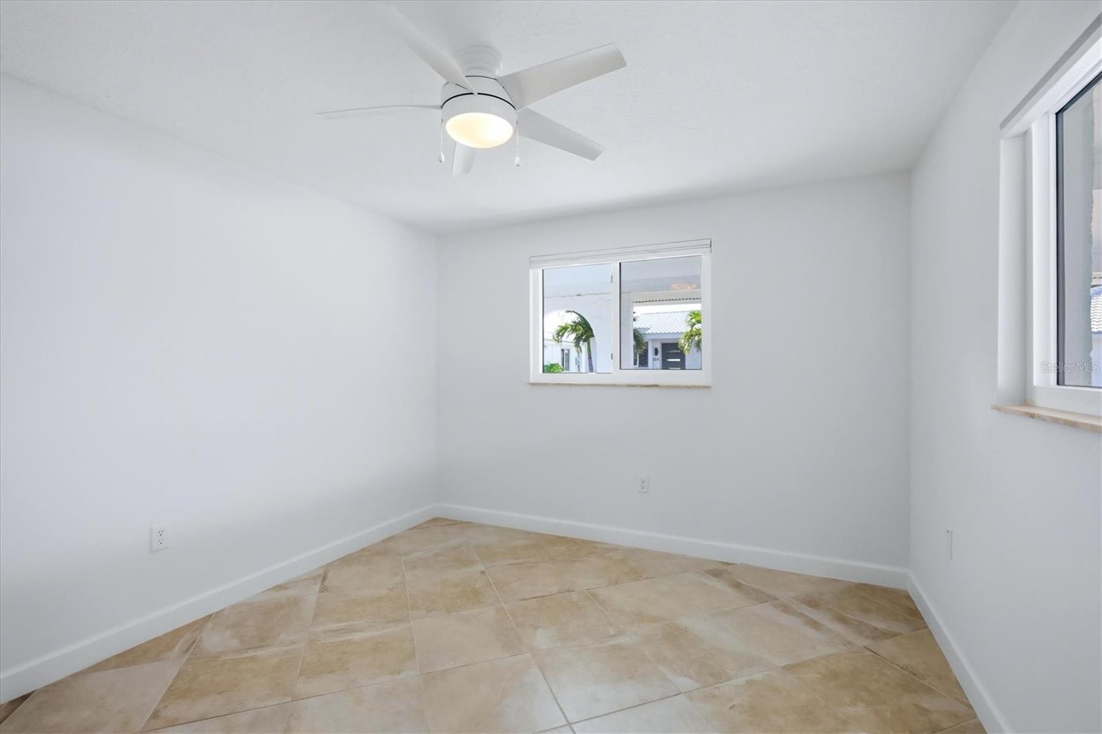 885 Spanish Dr N Property Photo 6