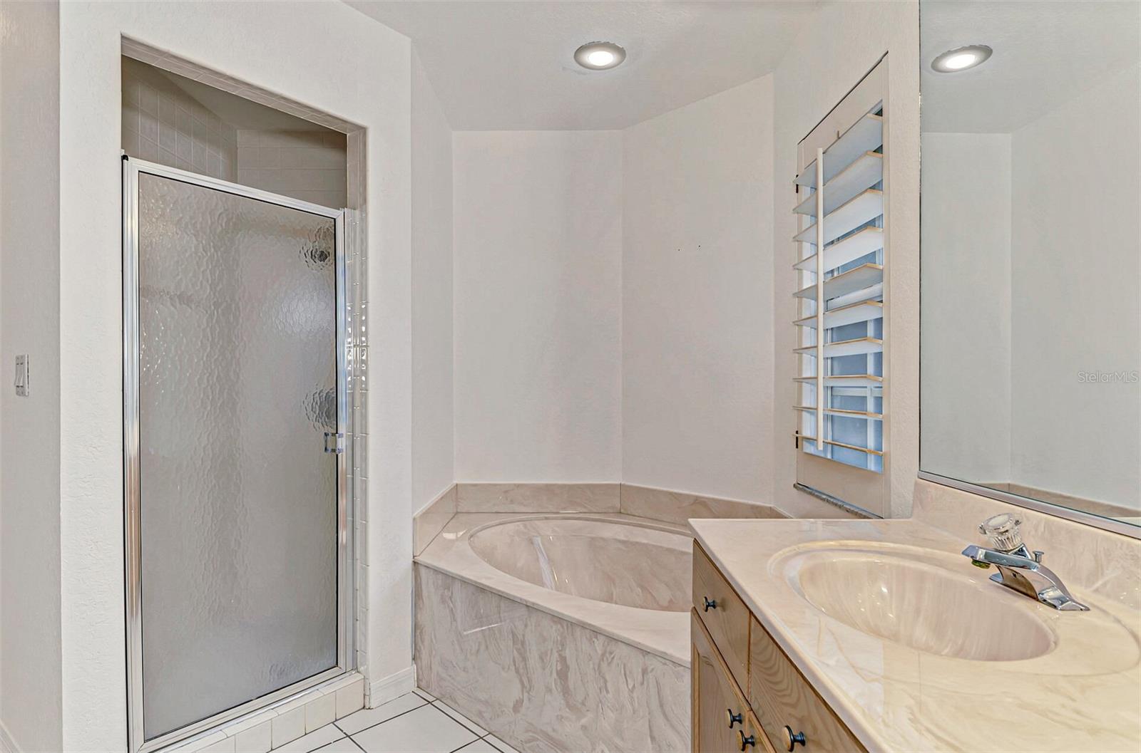 4468 Ascot Cir N Property Photo 20