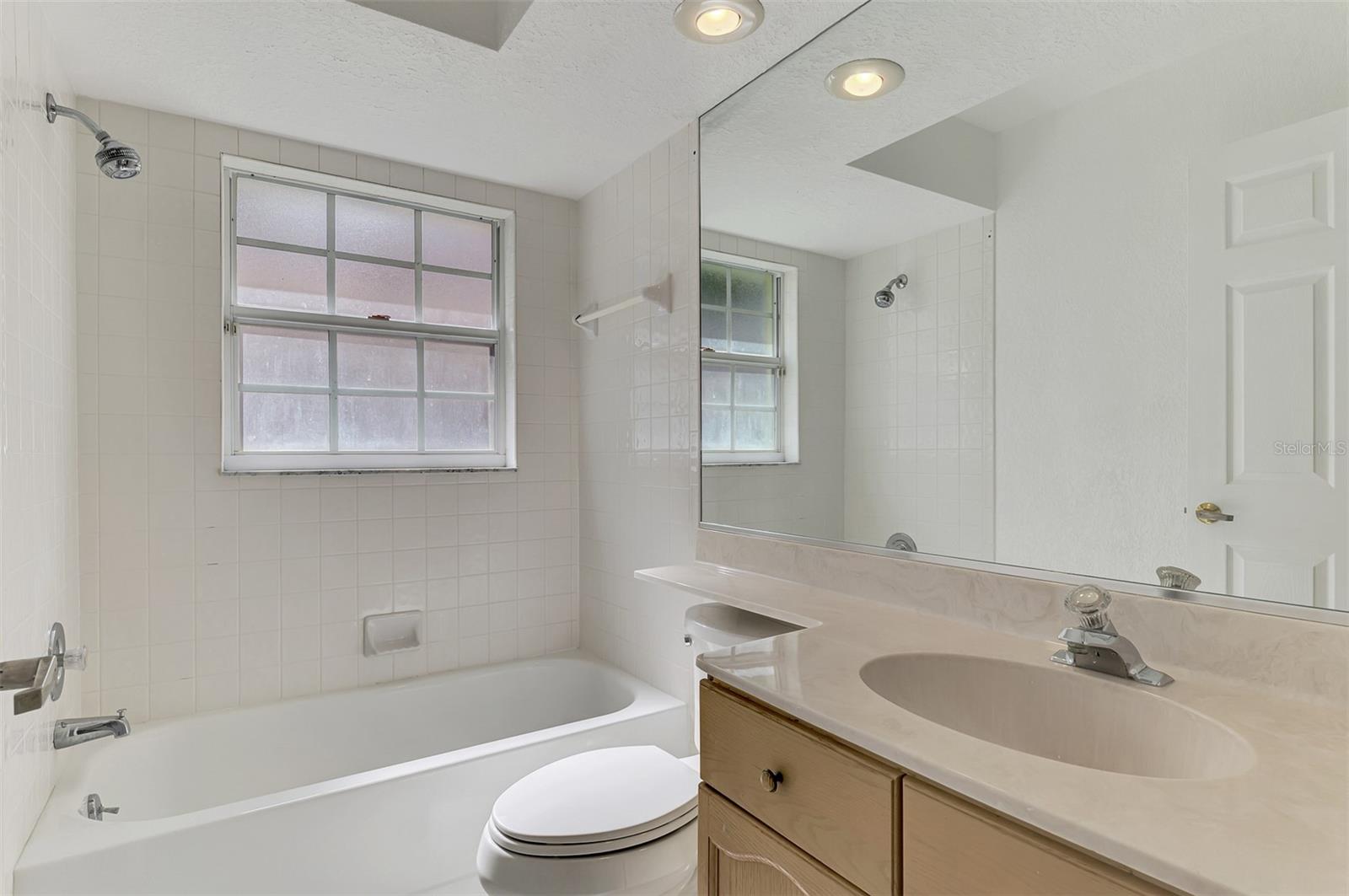 4468 Ascot Cir N Property Photo 25