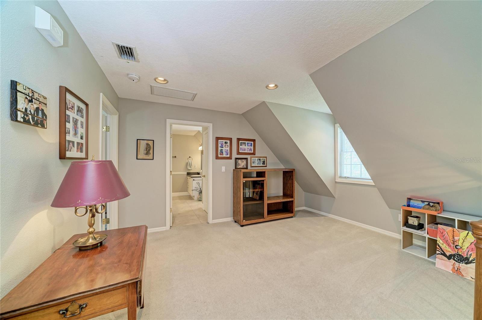 3706 Avenida Madera Property Photo 4
