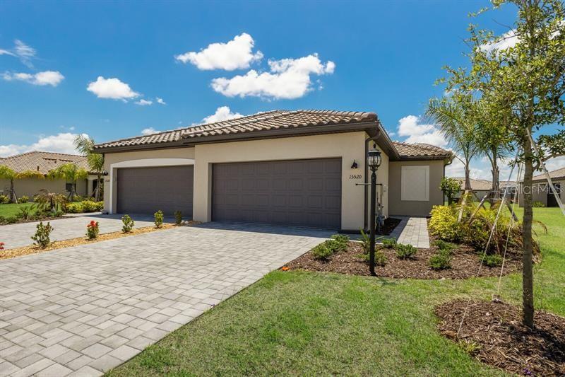 15520 Sunny Day Dr Property Photo 1