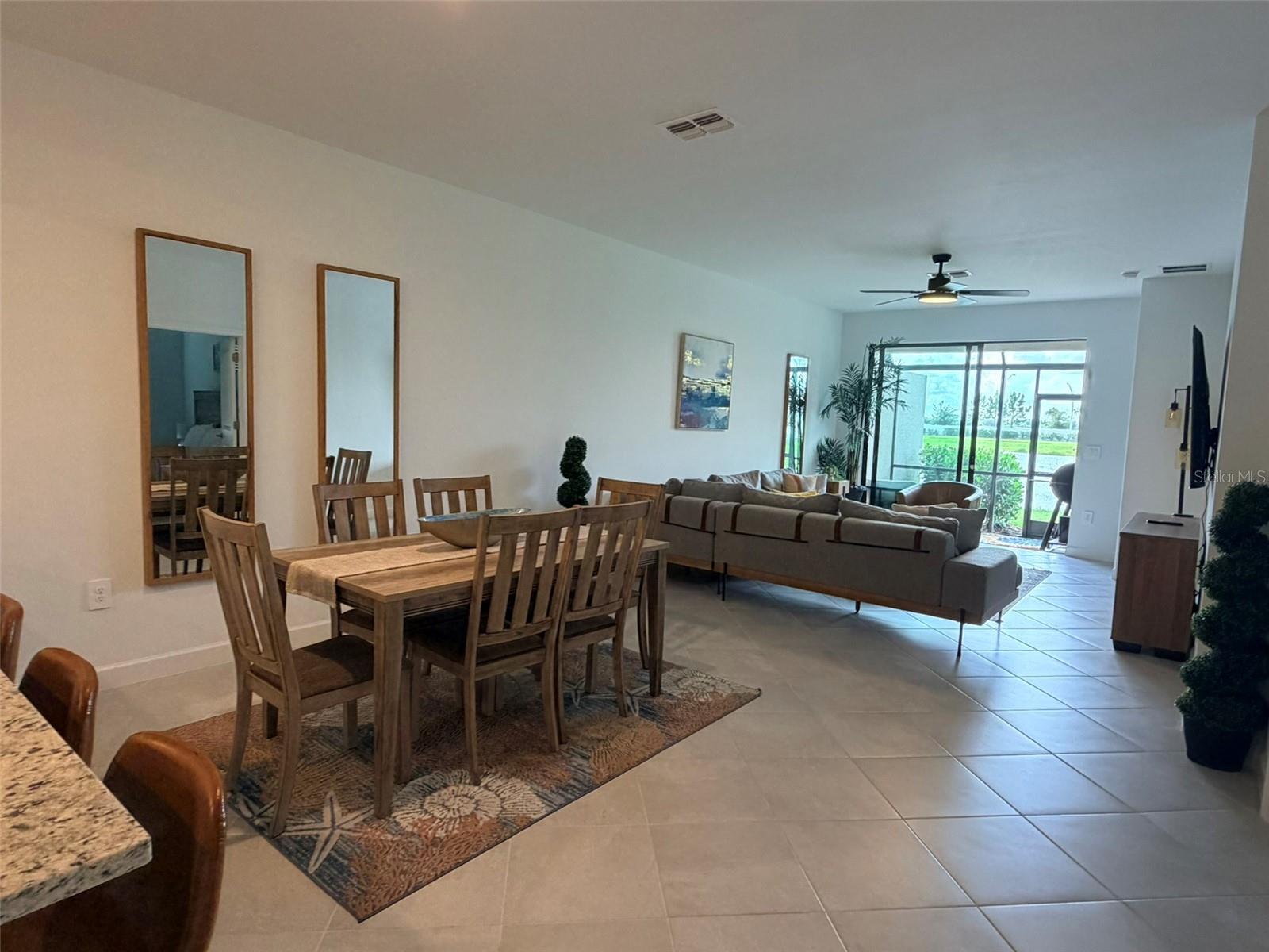 15520 Sunny Day Dr Property Photo 4