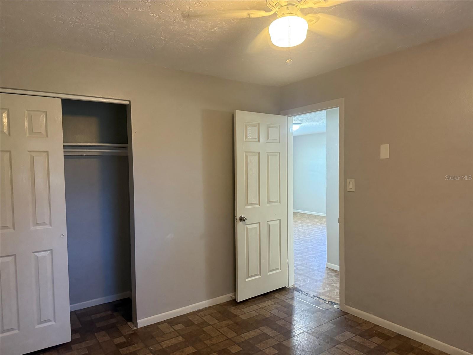5005 19th St W #a Property Photo 10
