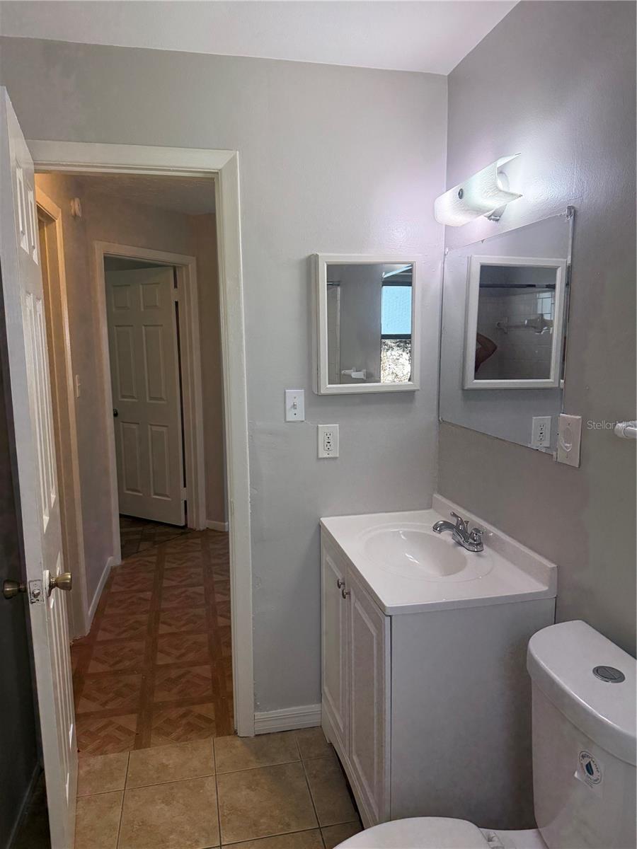 5005 19th St W #a Property Photo 14
