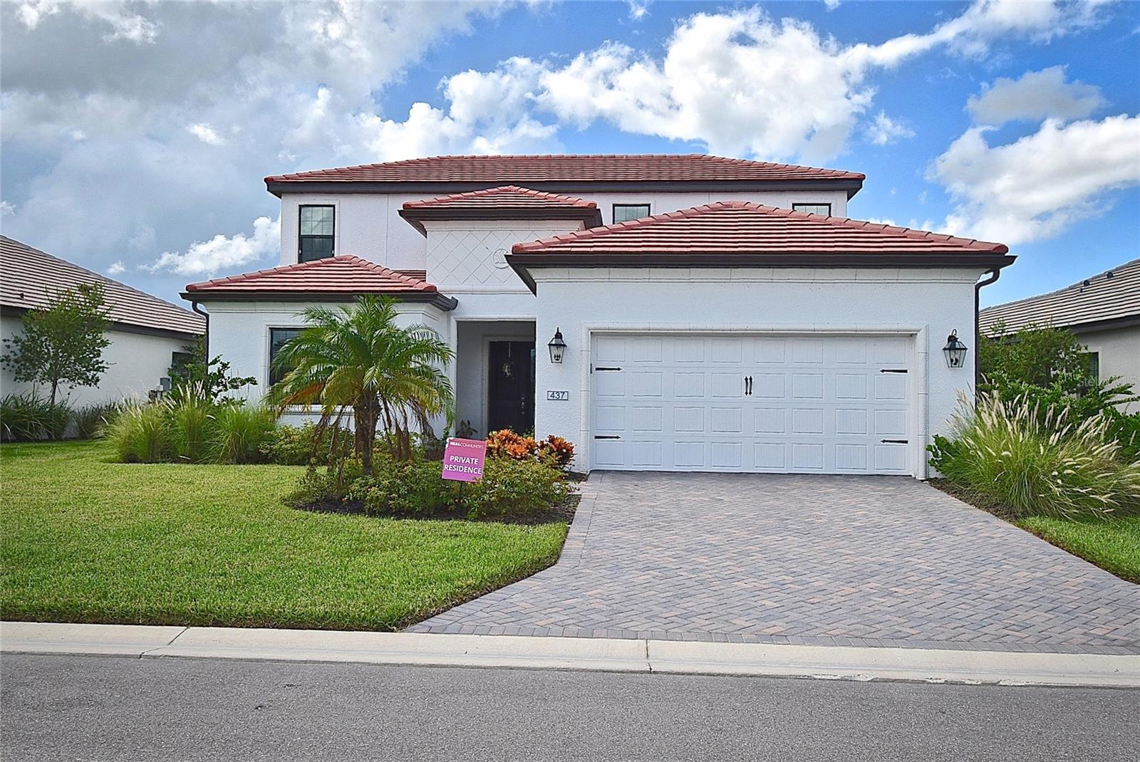 437 Alberata Way Property Photo 1