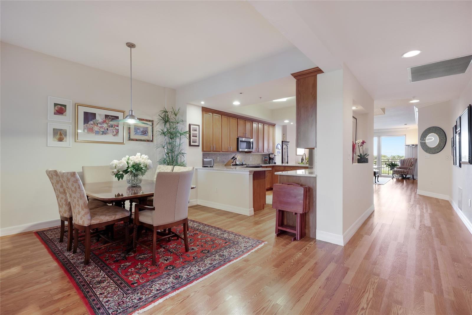 5100 Jessie Harbor Dr #404 Property Photo 5