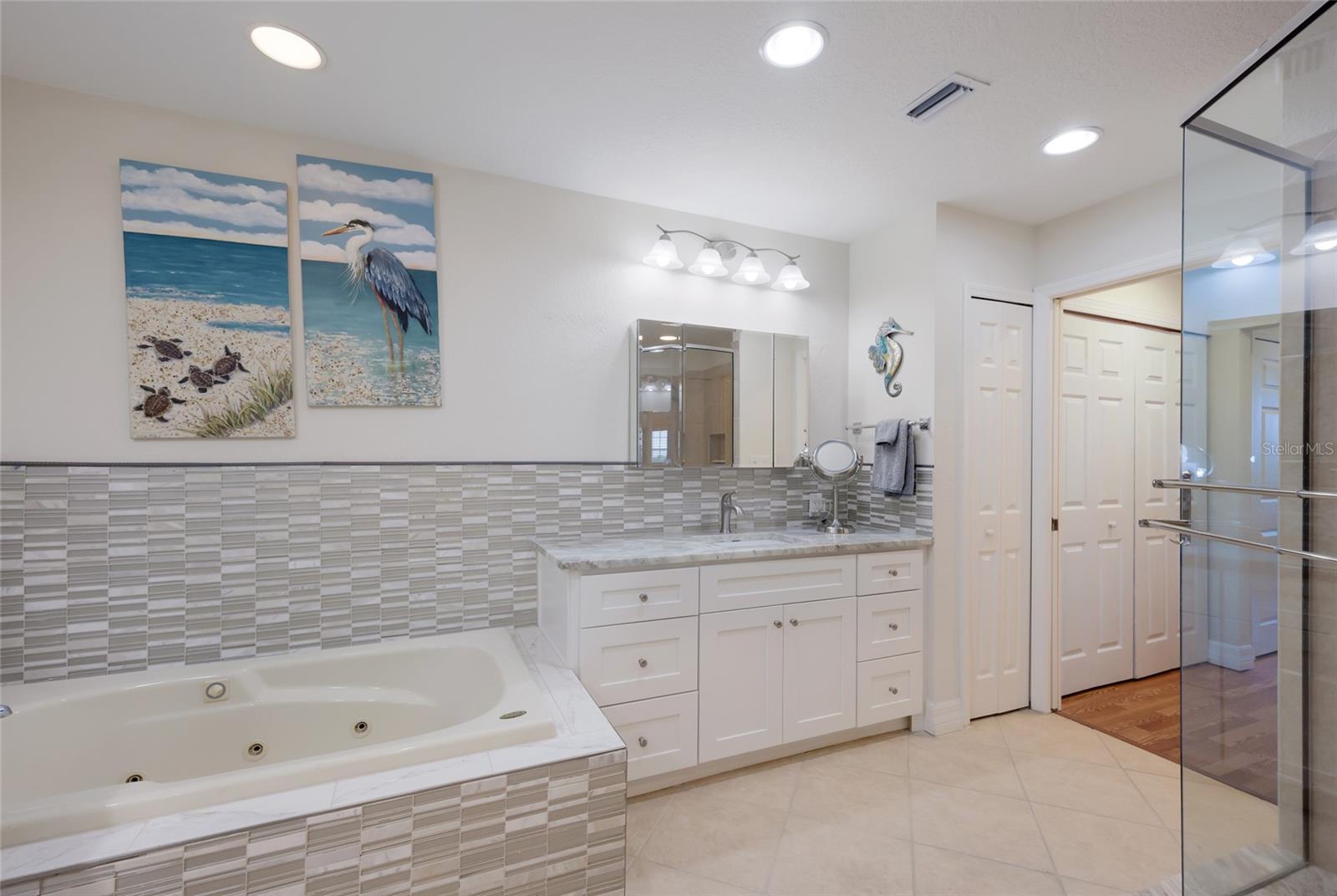 5100 Jessie Harbor Dr #404 Property Photo 32