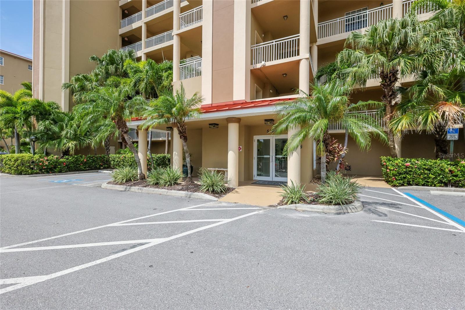 5100 Jessie Harbor Dr #404 Property Photo 38