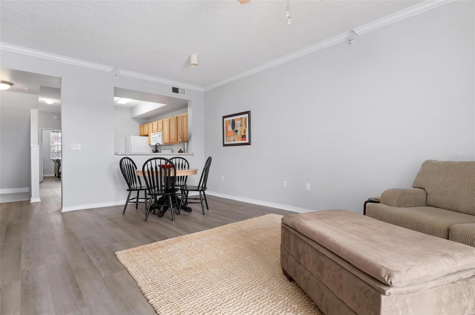 5681 Bentgrass Dr #204 Property Photo 5