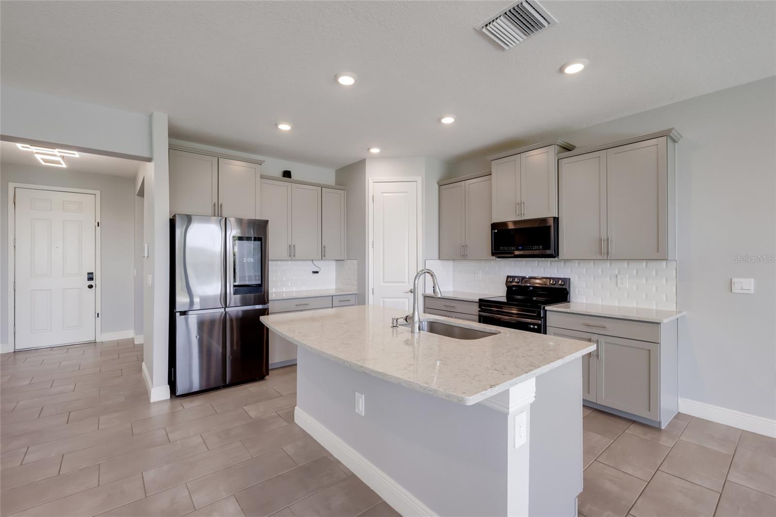 17828 Gulf Ranch Pl Property Photo 10