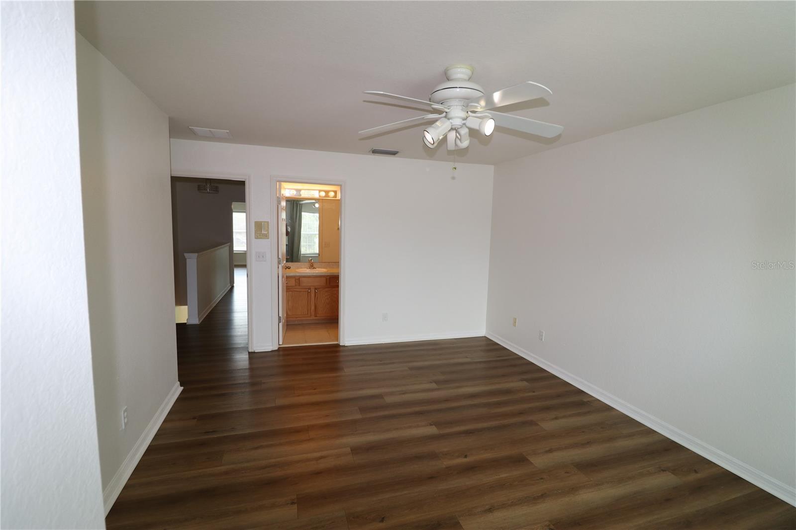 5166 Shell Mound Cir Property Photo 16