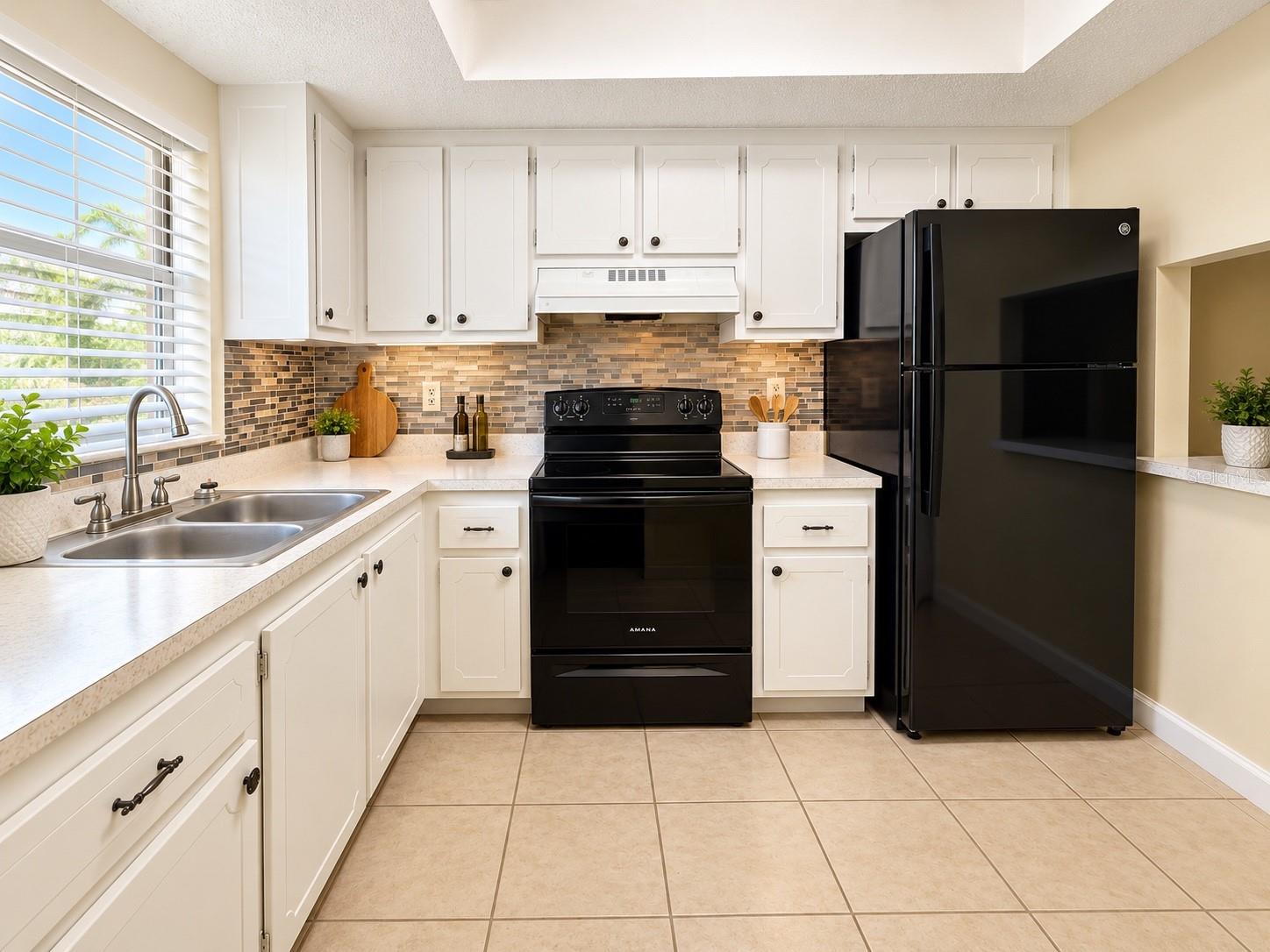 4111 Heron Way #e-103 Property Photo 4
