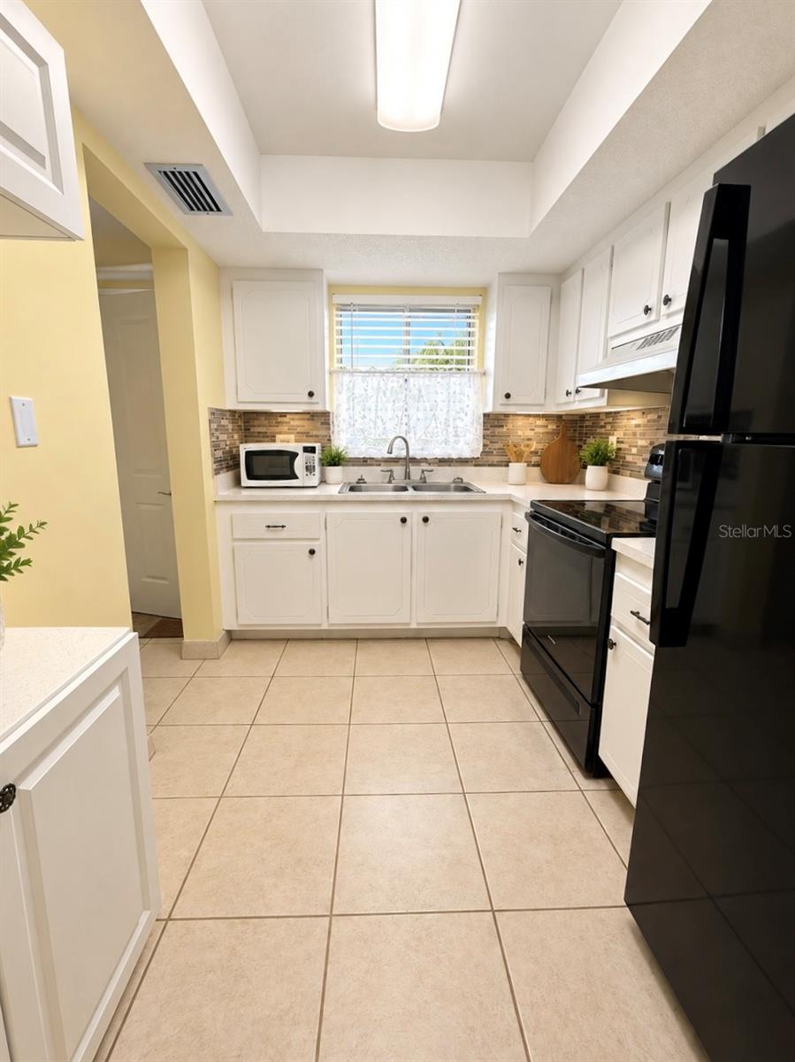 4111 Heron Way #e-103 Property Photo 5