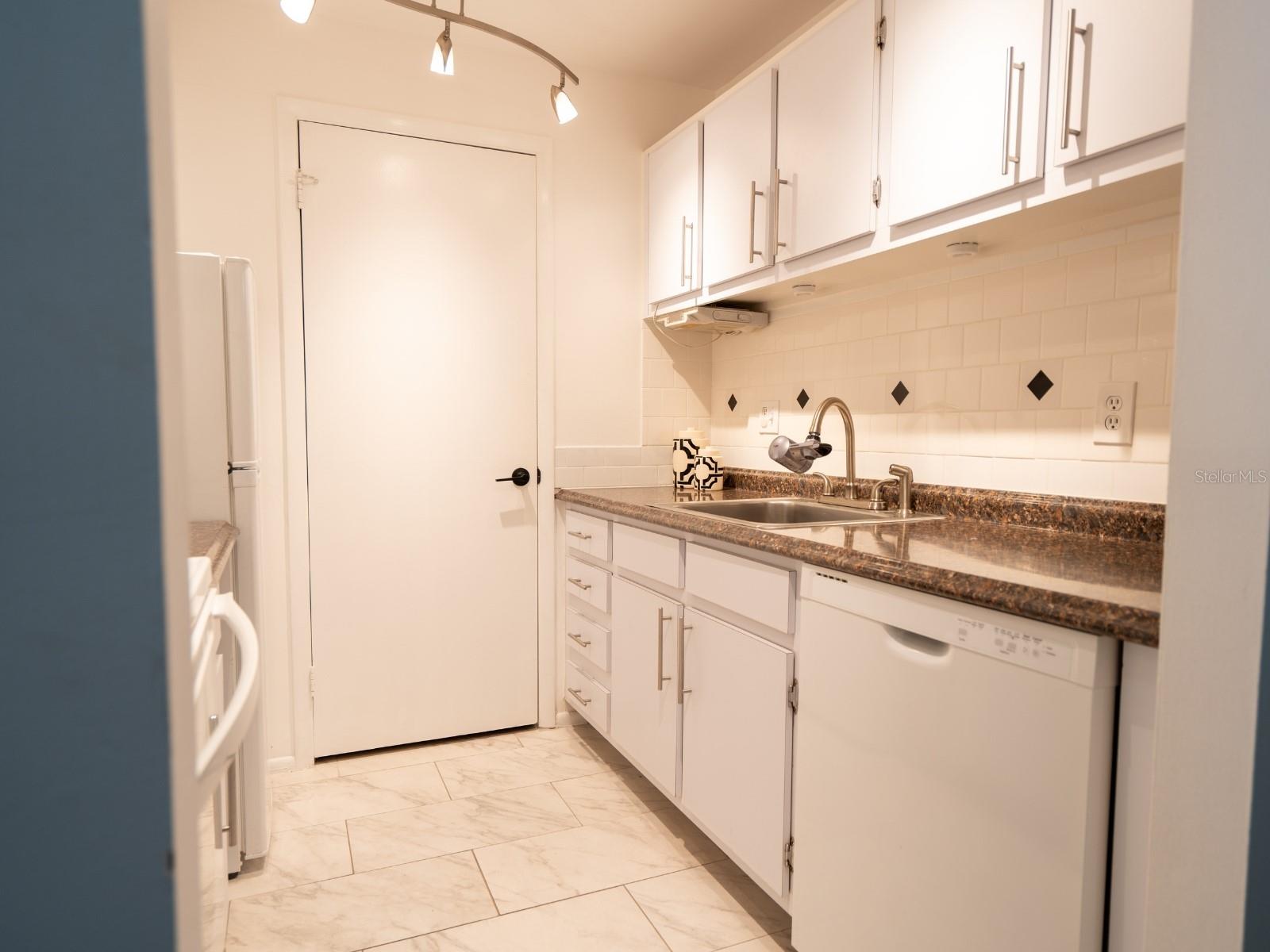 3255 Beneva Rd #201 Property Photo 5