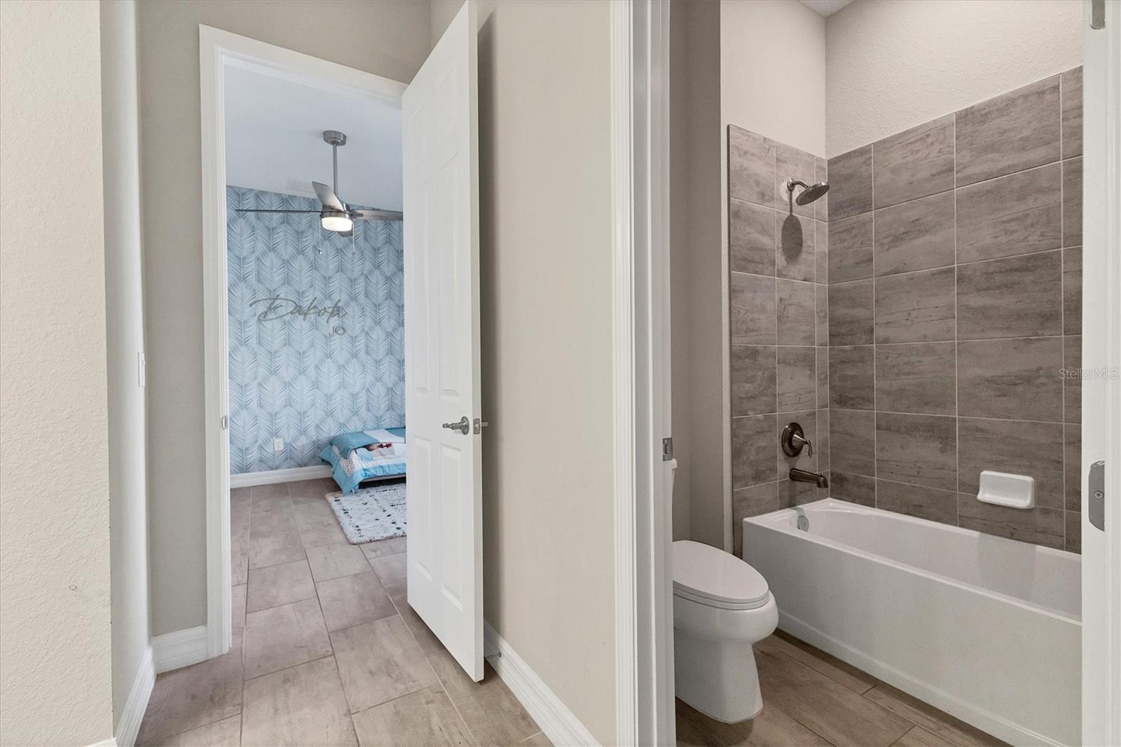 7028 Highgate Ln Property Photo 26