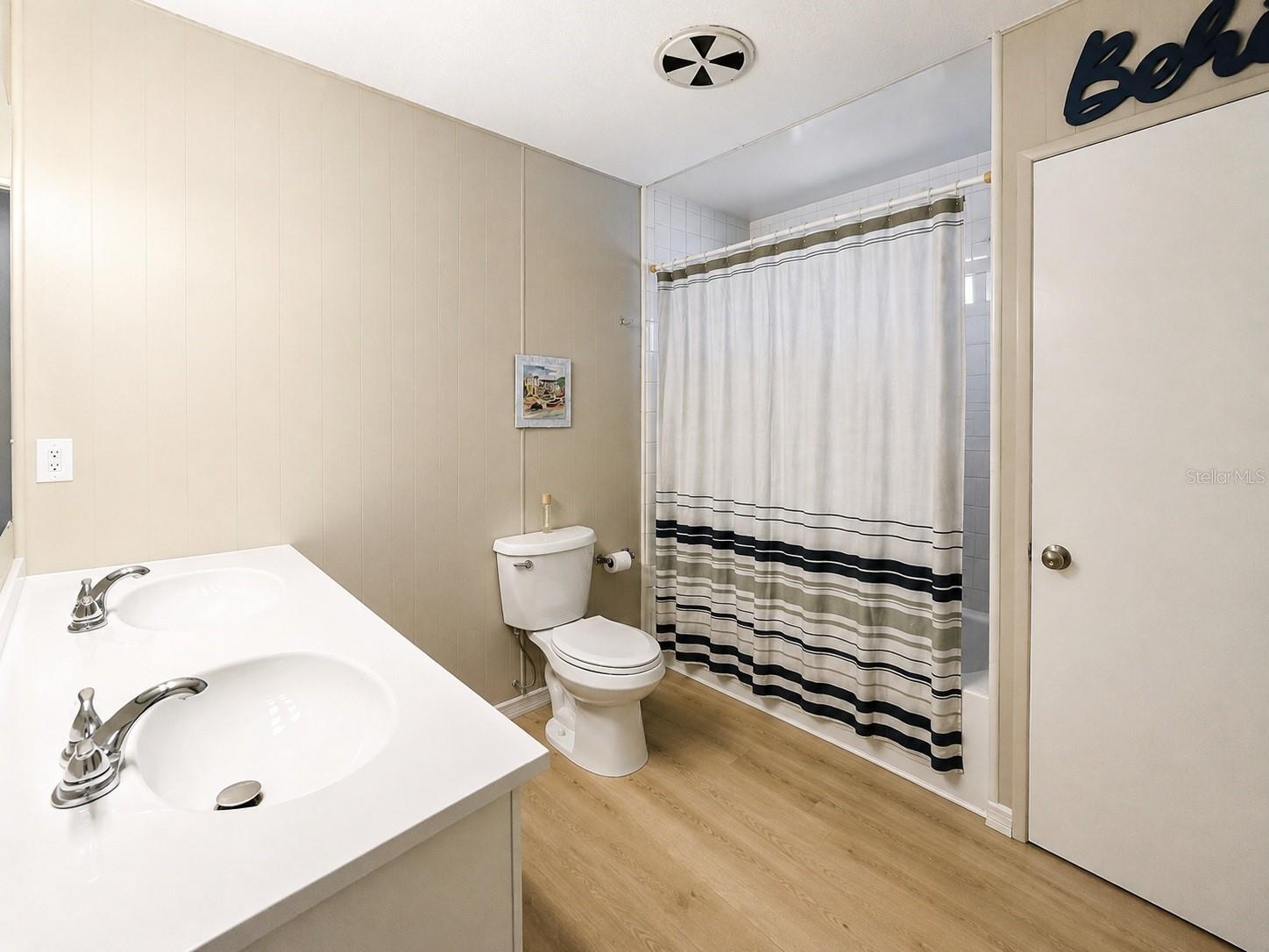 6621 Marina Dr Property Photo 14