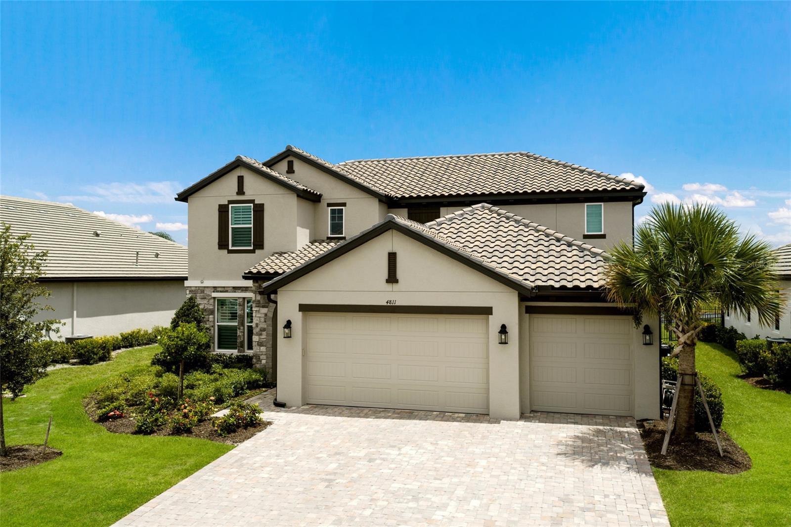 4811 Honey Dew Ln Property Photo 4