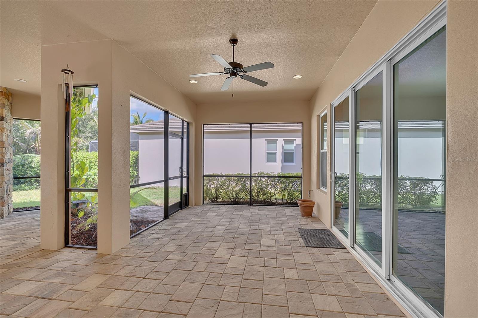 10310 Eastwood Dr Property Photo 40