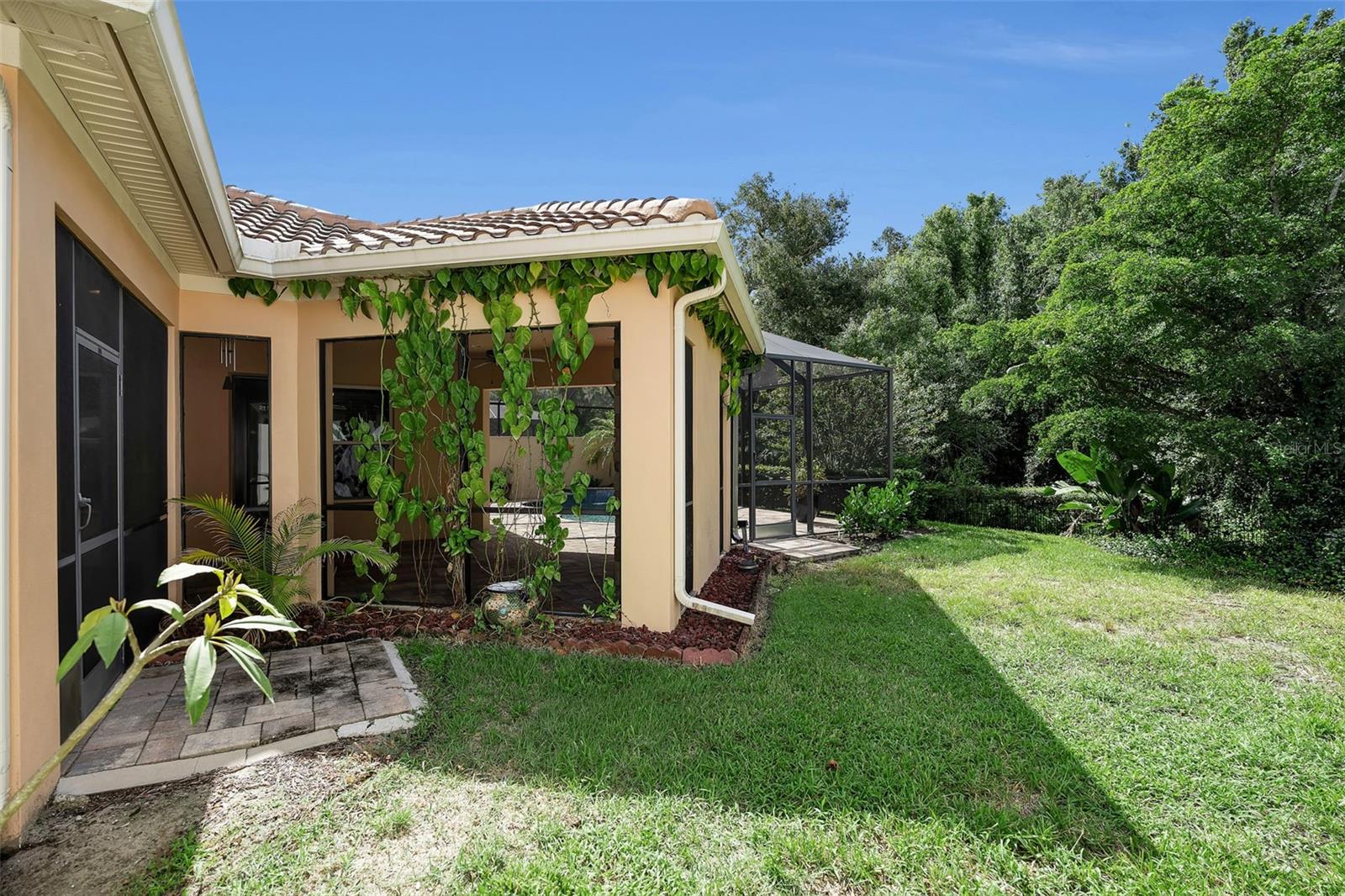10310 Eastwood Dr Property Photo 45
