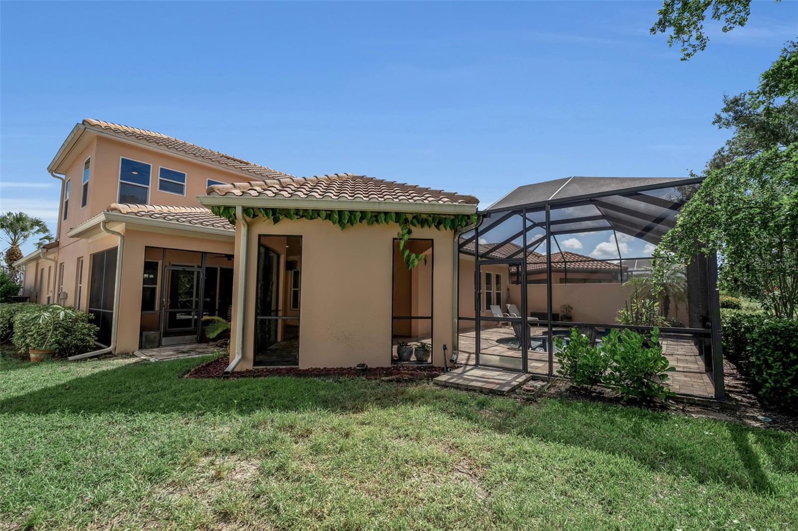 10310 Eastwood Dr Property Photo 47