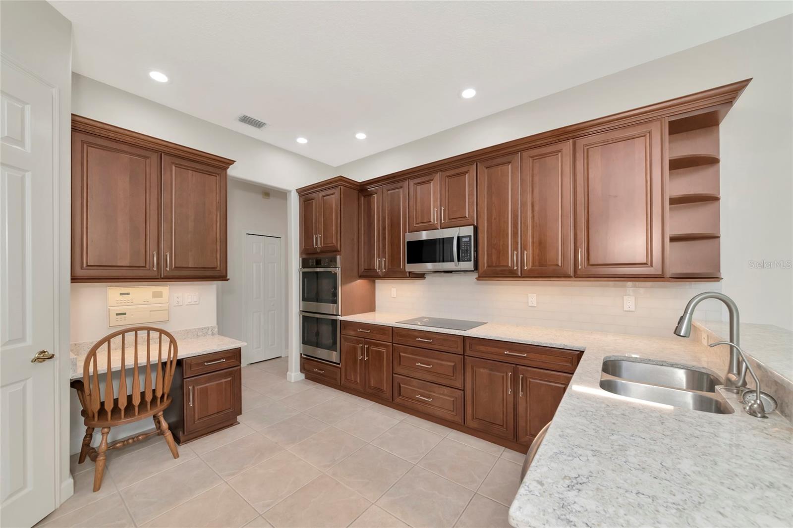 4953 Gardiners Bay Cir Property Photo 9