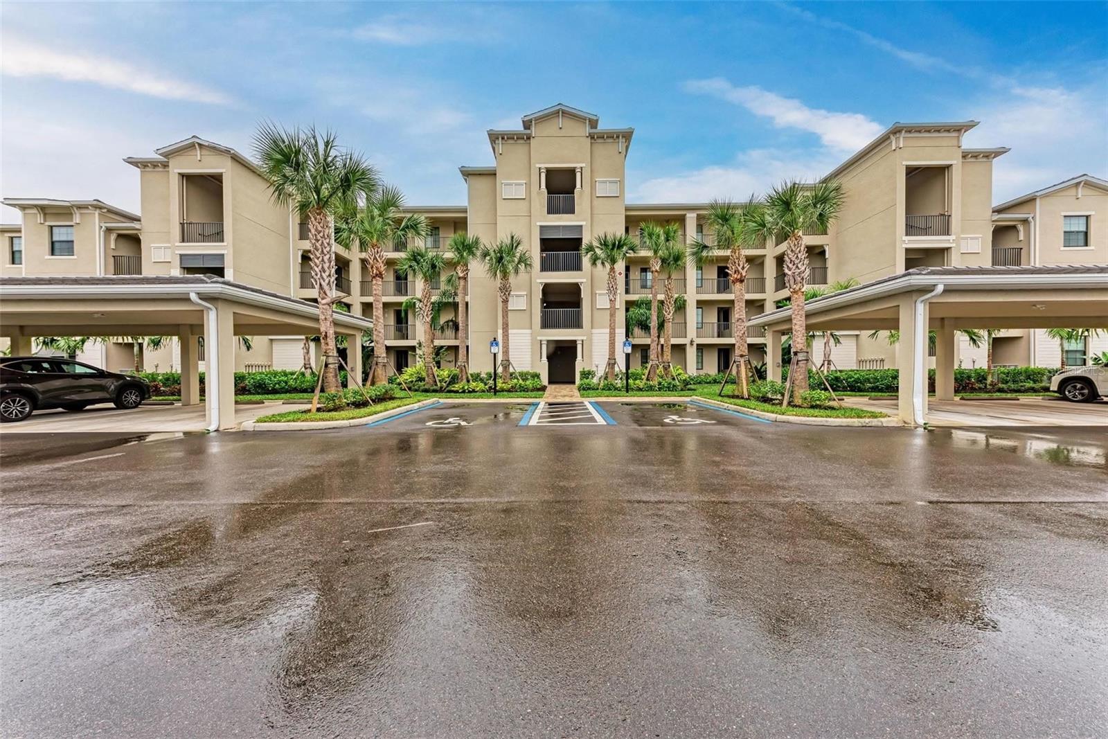 18114 Gawthrop Dr #103 Property Photo 1