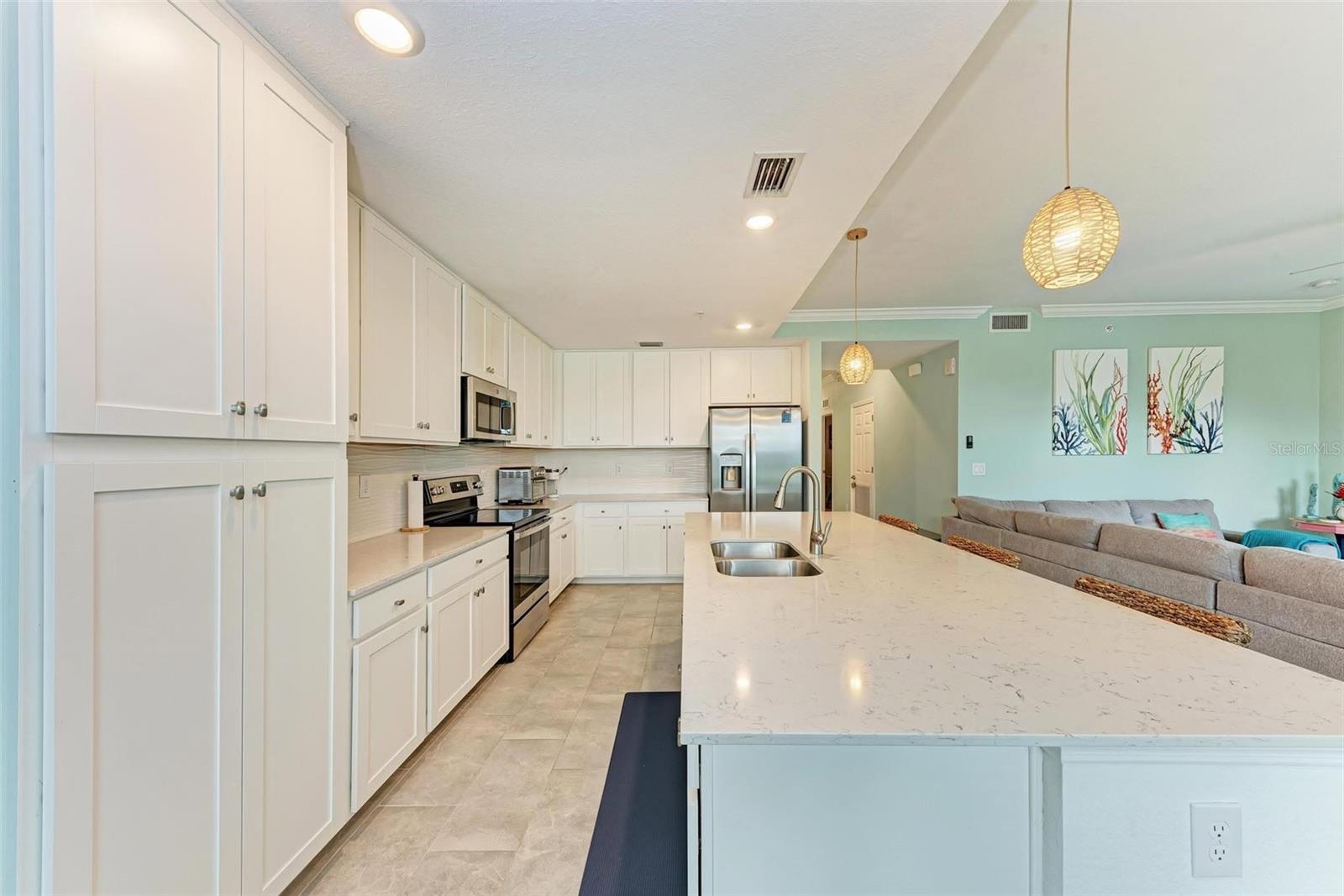 18114 Gawthrop Dr #103 Property Photo 7