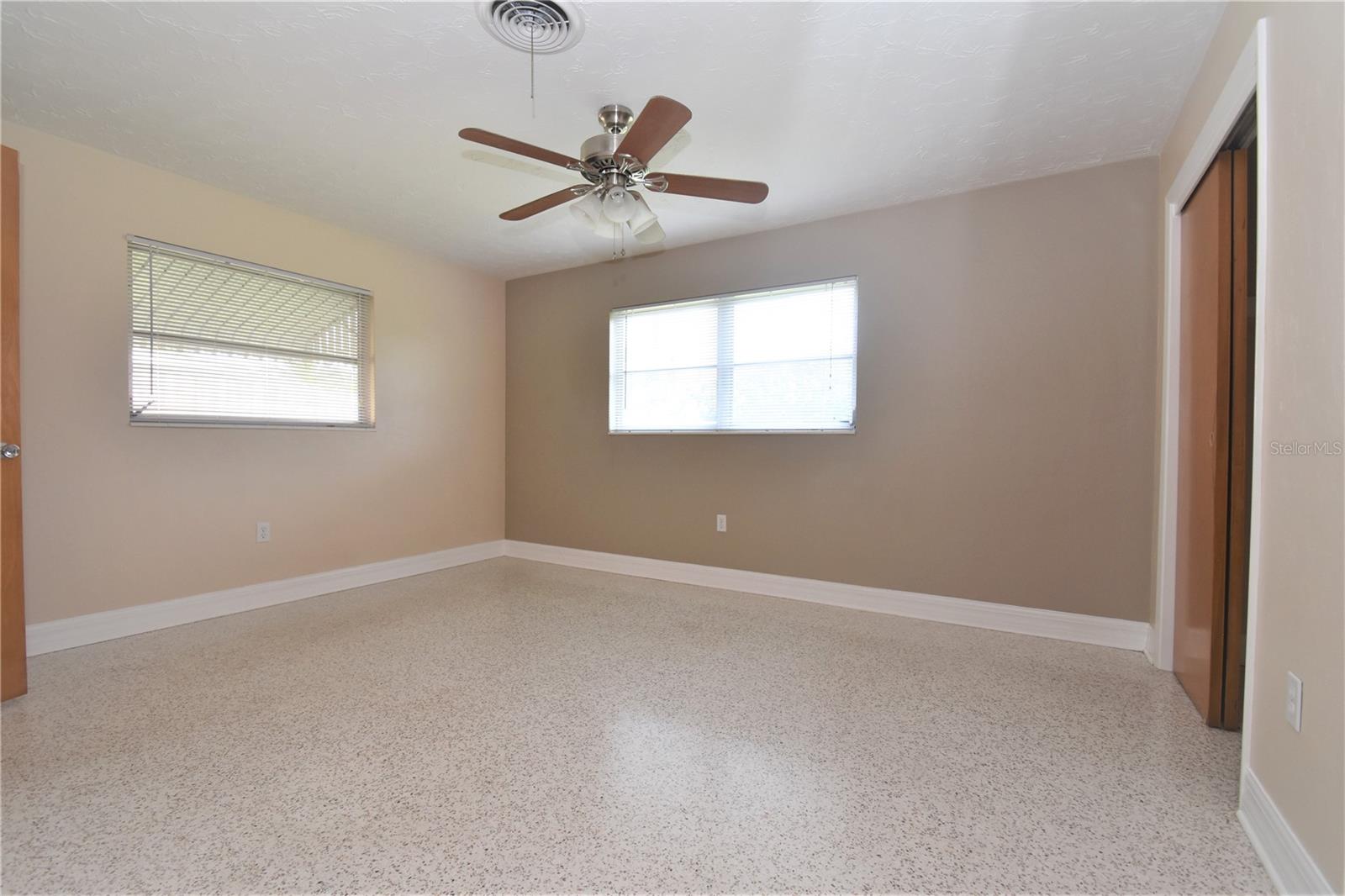 6611 Colonial Dr Property Photo 11