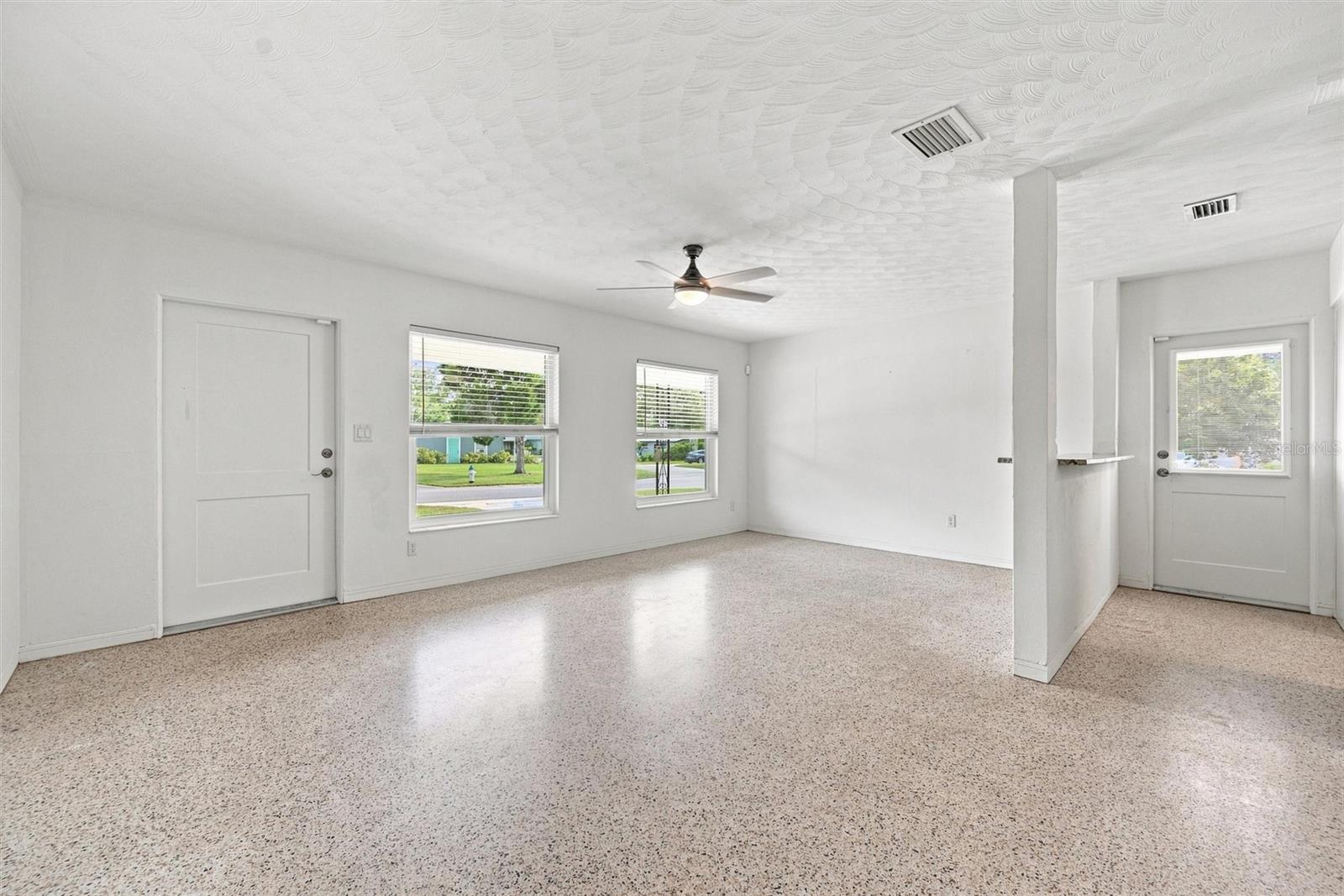 1906 15th Avenue Dr W Property Photo 5