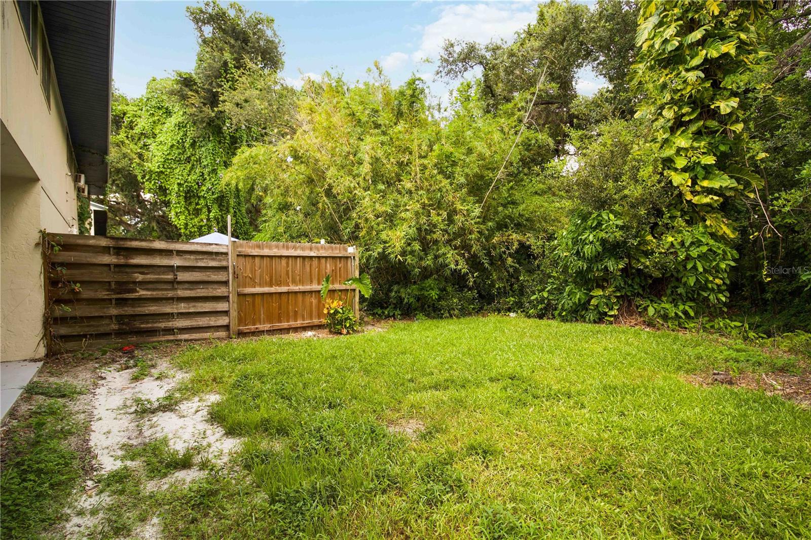 1125 Longfellow Way #125-b Property Photo 29