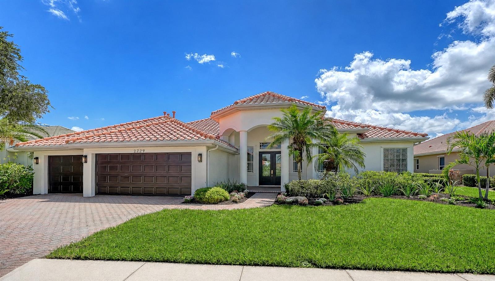 2729 Harvest Dr Property Photo 1